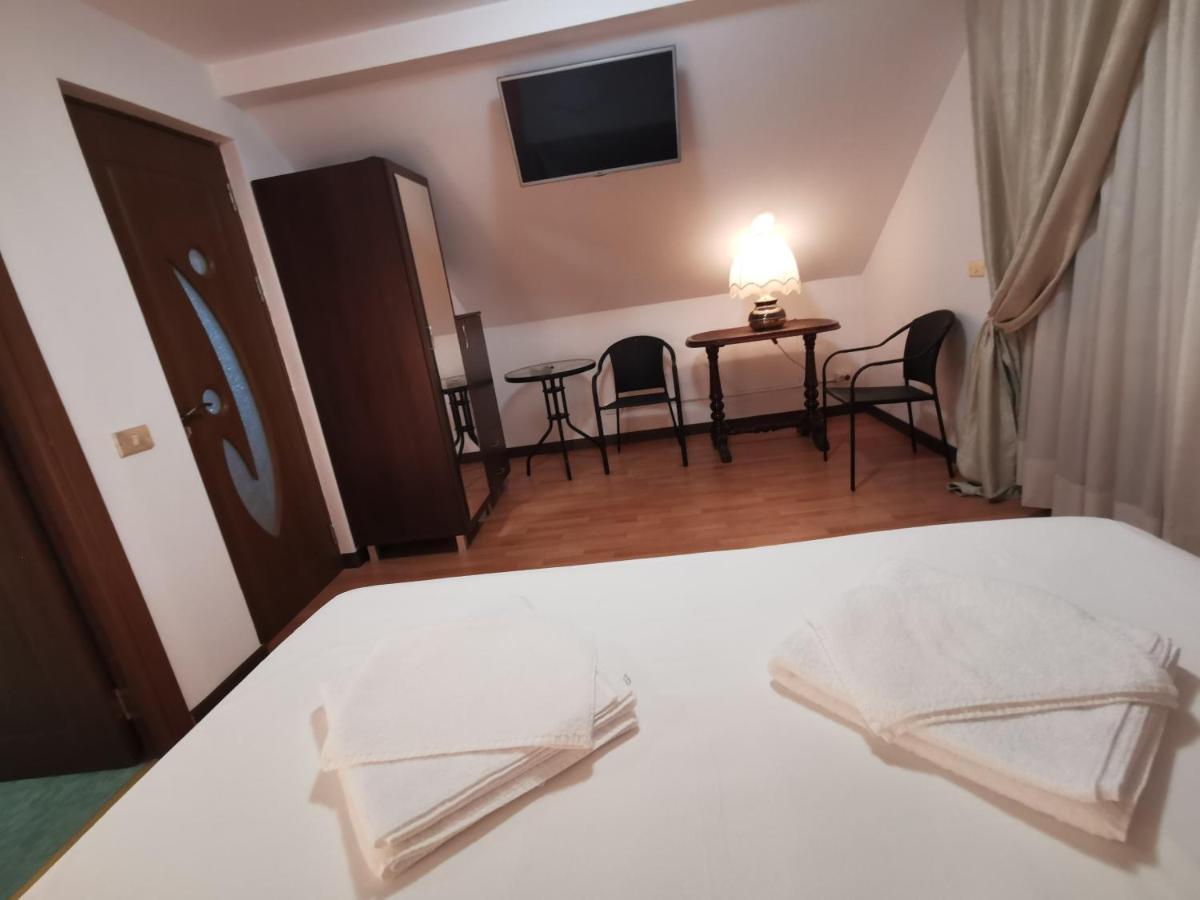 Vila Deal Săcele エクステリア 写真