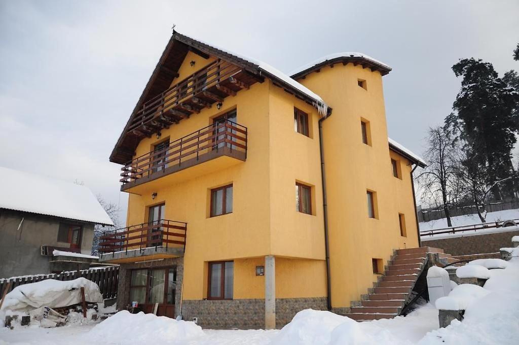 Vila Deal Săcele エクステリア 写真