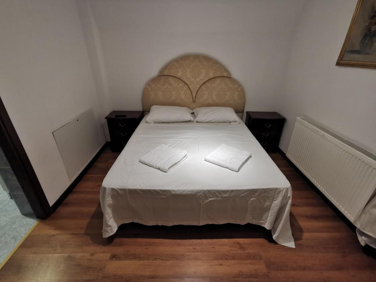 Vila Deal Săcele エクステリア 写真